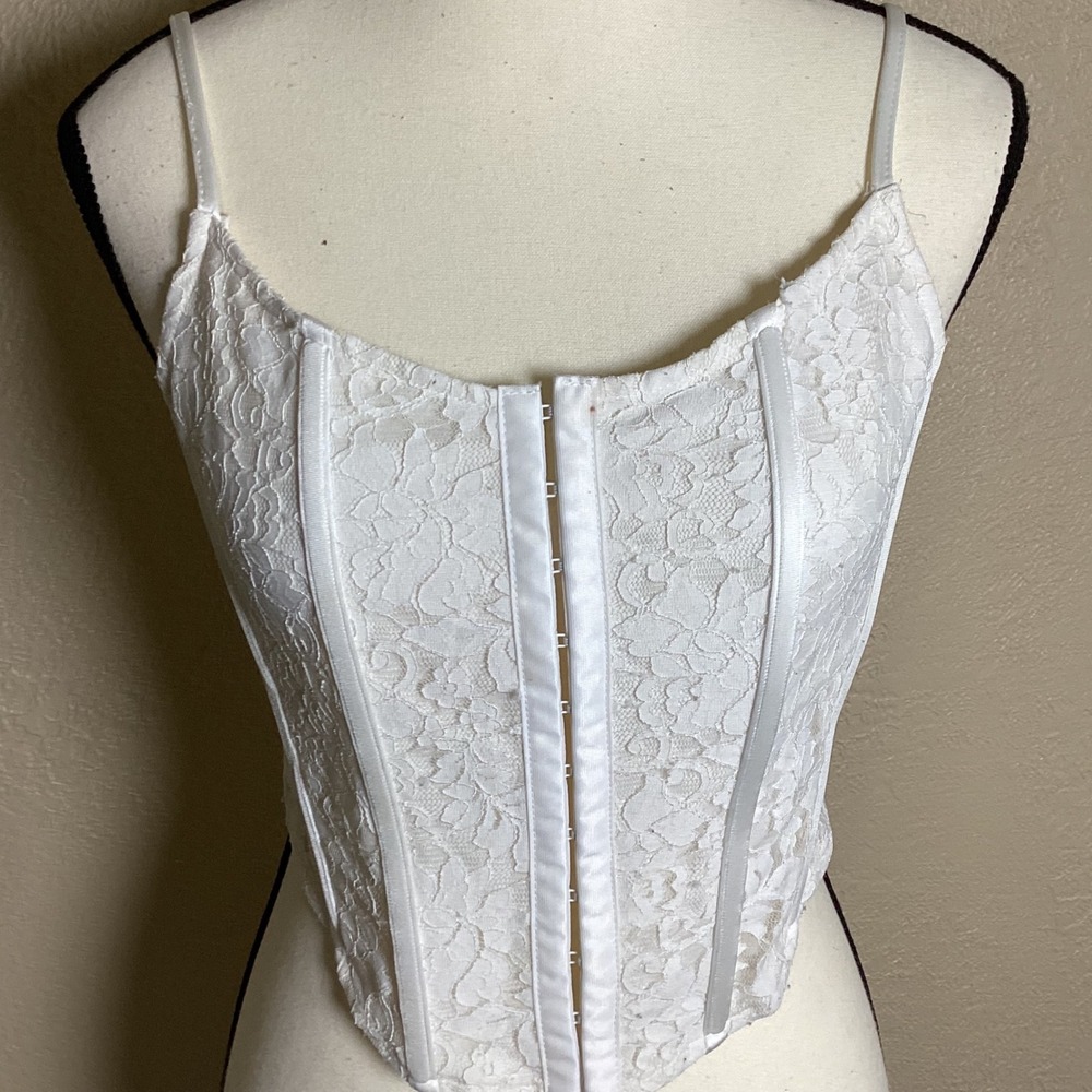 Princess Polly White Floral Lace Corset Crop Top Boning Hook Eye US Size 8